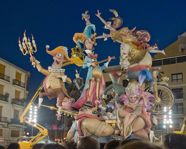 Las Fallas&nbsp;&mdash; весёлое огненное безумие в&nbsp;Валенсии.