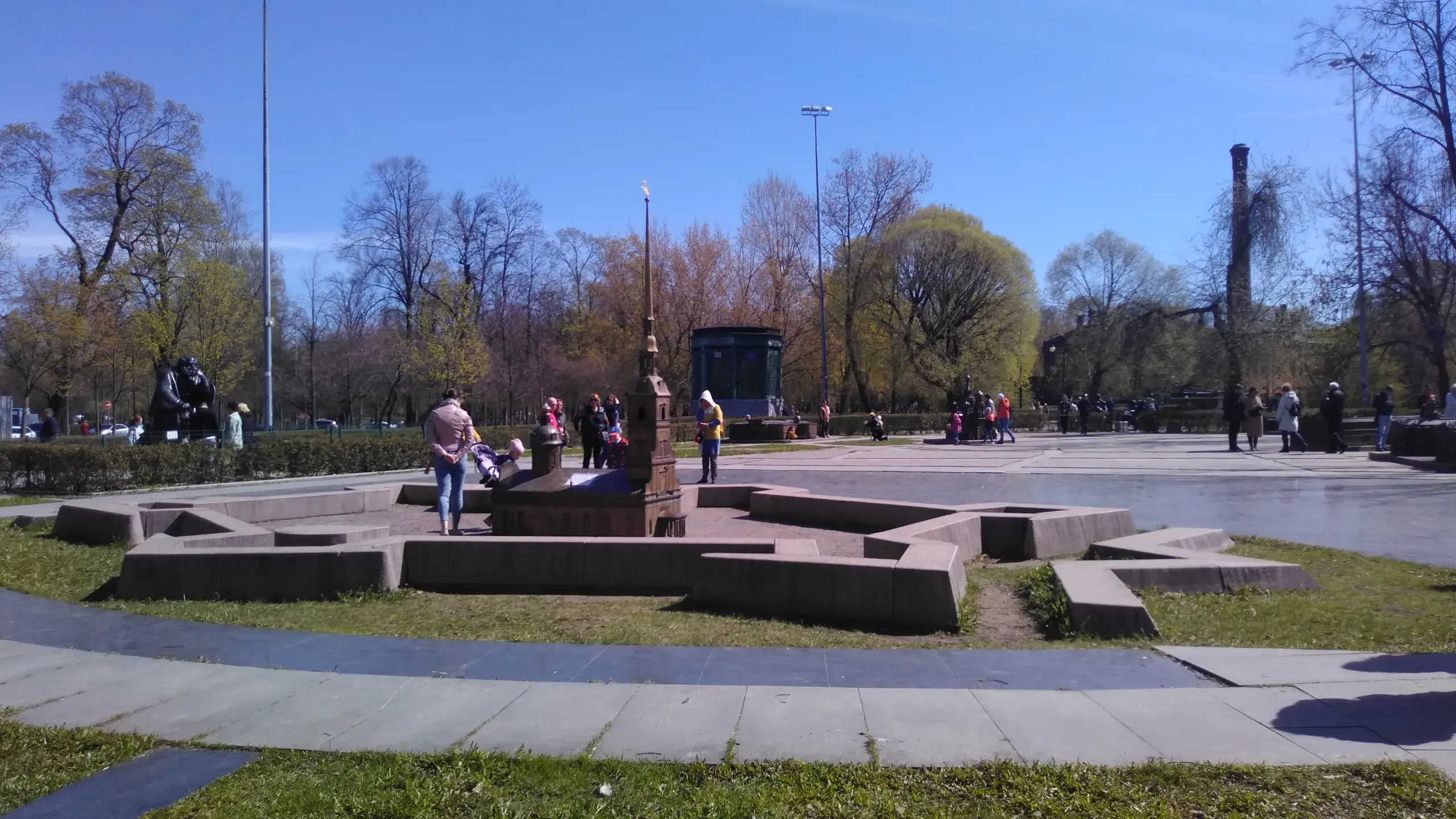 Прогулка по Мини-городу в Санкт-Петербурге