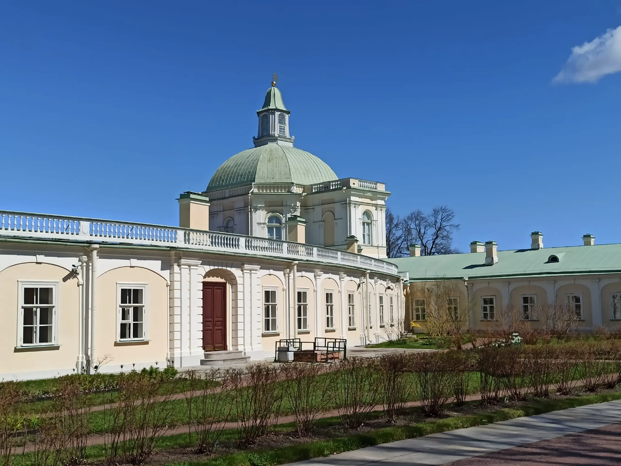 Прогулка по парку Ораниенбаум в Ленинградской области
